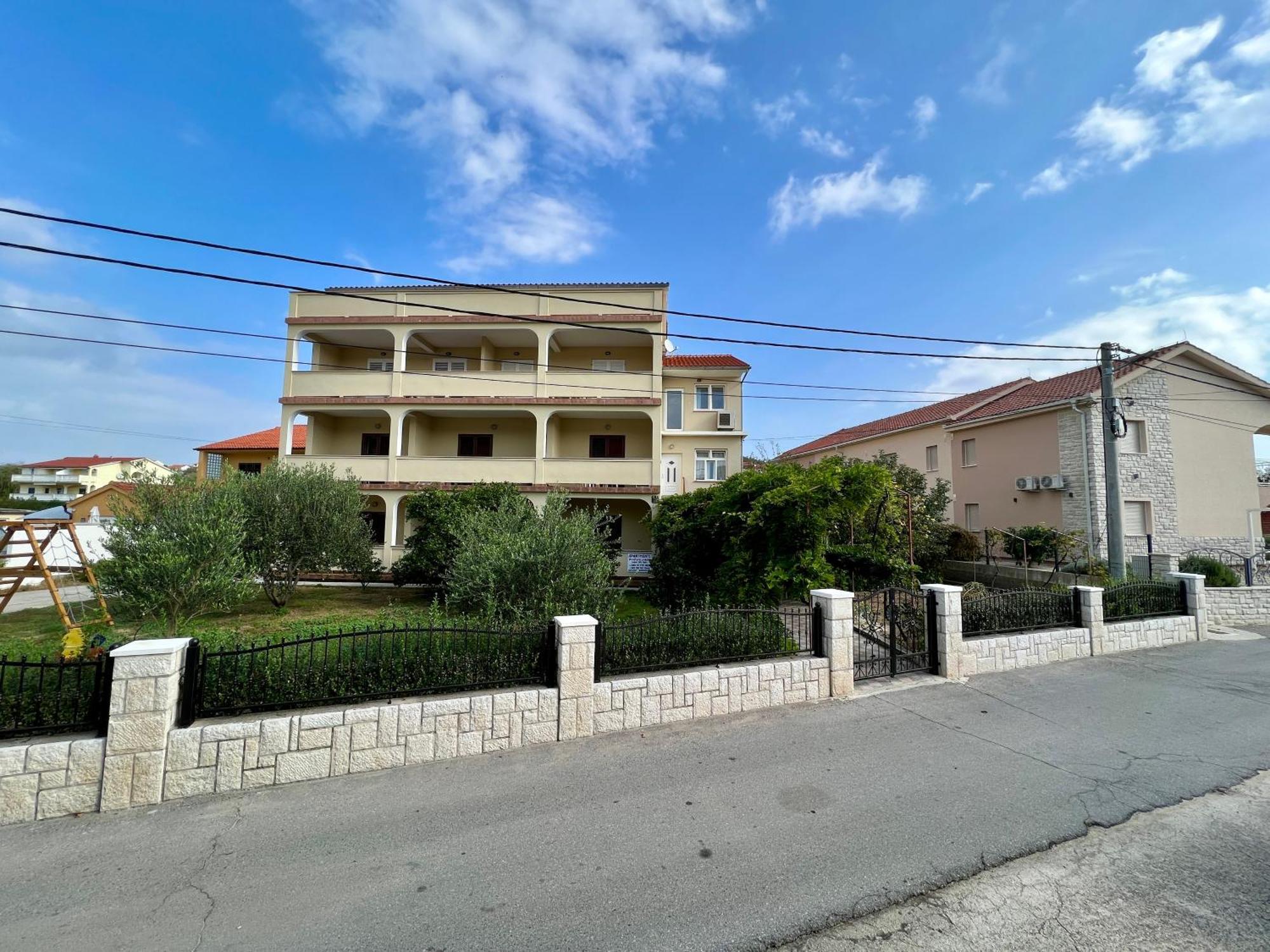 Apartments Piculjan Lopar Buitenkant foto